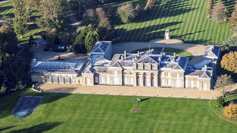 Buyuk Britaniyada qirolicha oilasiga tegishli bo‘lgan yer-mulk 30 mln funtga sotuvga qo‘yildi