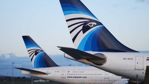 Bortida portlovchi uskuna borligi taxmin qilingan EgyptAir samolyoti Urganch aerportiga favqulodda qo‘ndi
