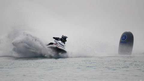 Yaponiyada gidrotsikl qayiq bilan to‘qnashib ketdi