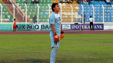 Video: “Olmaliq” futbolchisi 70 metr masofadan gol urdi