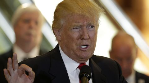 BuzzFeed Trampning reklamasini joylashtirishdan bosh tortdi va 1,3 million dollarlik shartnomani bekor qildi