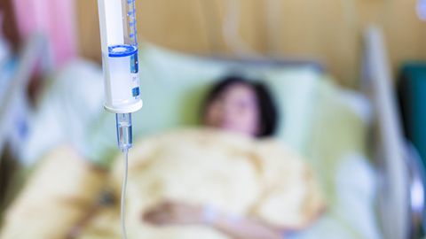 Rossiyada Yerning 7 milliardinchi fuqarosining onasi saratondan vafot etdi