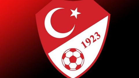 Turkiya futbol federatsiyasi boshqarmasi a’zolari ketma-ket tekshiruvlardan keyin iste’fo berdi
