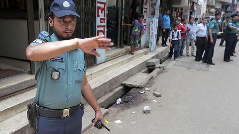Bangladesh poytaxtining diplomatik dahasidagi restoranda odamlarni garovga olishdi