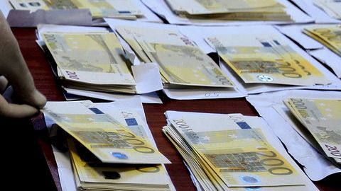 Ispaniyadagi qalbaki pul yasash bilan shug‘ullanuvchi eng yirik tarmoq fosh qilindi