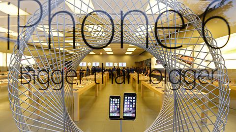 Ekspertlar: Apple kompaniyasi joriy yil yakunida hisob bo‘yicha milliardinchi iPhone’ni sotadi