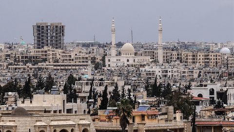 Putin Aleppoda keng ko‘lamli gumanitar operatsiyani boshlashga ko‘rsatma berdi