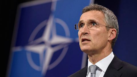 НАТО бош котиби альянс мамлакатларида ҳарбий тўнтаришларга йўл қўйиб бўлмаслигини айтди
