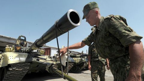 Тожикистондаги Россия ҳарбийлари тревога билан сафарбар қилинди