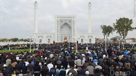 O‘zbekistondagi masjidlarda Hayit namozi o‘qildi