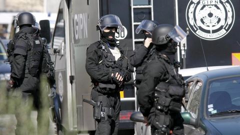 Fransiyada mahbus garovga olingan qamoqxona ruhshunosini qo‘yib yubordi