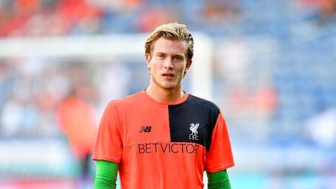 “Liverpul” darvozaboni Loris Karius qo‘lini sindirib oldi