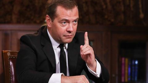 Medvedev barcha rossiyaliklar haqidagi ma’lumotlardan iborat IT-resurs yaratilishini aytdi