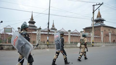 Kashmirdagi tartibsizliklarda 30 kishi halok bo‘ldi, 1,3 ming kishi jabrlandi