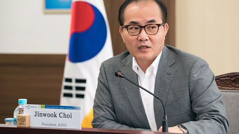 Сеул Шимолий Кореяга ядро воситаларидан холи бўлиш масаласида халқаро босим кучайтирилишини кутмоқда