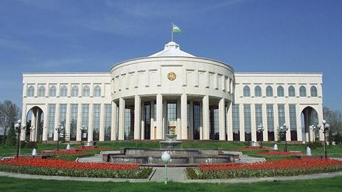 Барак Обама Ислом Каримовни Рамазон ҳайити билан қутлади