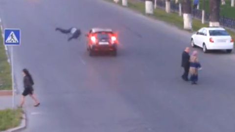 Ehtiyot bo‘ling, piyodalar! Toshkent chorrahalariga o‘rnatilgan kameralar yozib olgan piyodalar ishtirokidagi avariyalar
