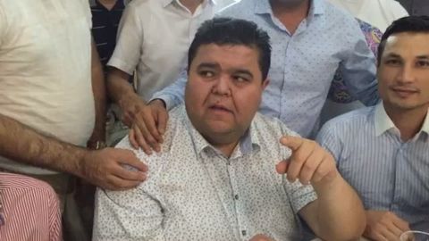 “Fazliddin, uring-u, g‘oyib bo‘lib qoling! Shahram — kayfiyatingni tushirma, men yoningdaman!”. Shukrullo Isroilovdan o‘zbek bokschilariga madad