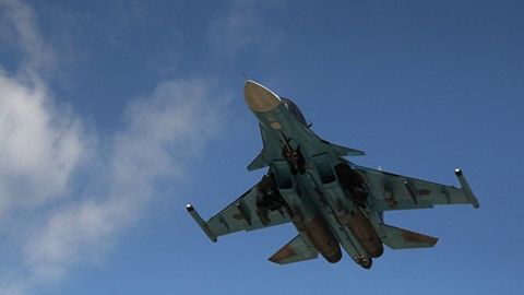 “Hamadon” aerodromidan ko‘tarilgan Rossiya samolyotlari Dayr az-Zordagi IShID marralariga aviazarbalar berdi