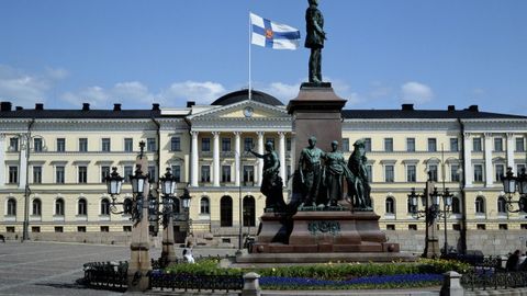 Финляндия кузда АҚШ билан ҳарбий ҳамкорлик ҳақида шартнома имзолашни мўлжалламоқда