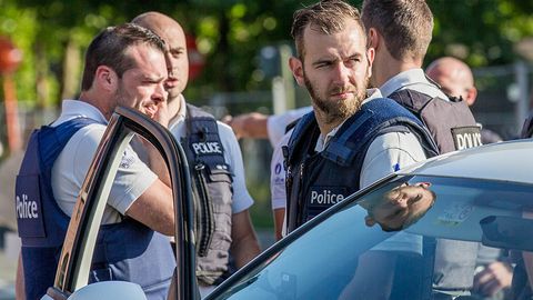 Belgiyada politsiyachilarga hujum uyushtirgan erkak asli jazoirlik retsidivist ekani ma’lum bo‘ldi