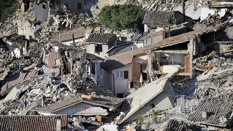 Italiyada zilzila jabrlanuvchilariga yordam berish uchun SMS orqali 6 mln yevro to‘plandi