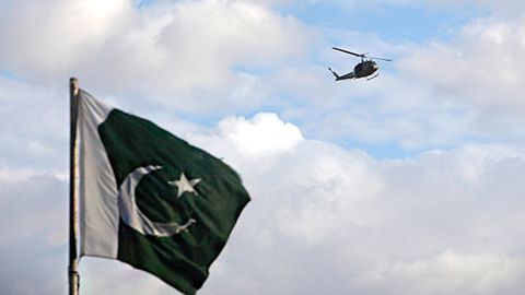 “Tolibon” vertolyot halokatidan so‘ng garovga olingan Rossiya fuqarosi va 5 nafar pokistonlikni qo‘yib yubordi