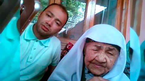 Бувайдалик 121 ёшли Ҳувайдо момога Президент номидан «Шуҳрат» медали топширилди