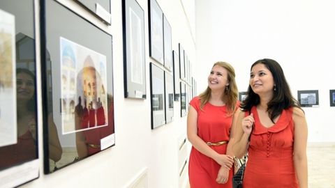 Toshkentda xorijiy diplomatik korpus vakillarining fotoko‘rgazmasi ochildi