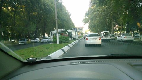 Foto: Toshkentning “piyoda”ga aylangan avtobusi