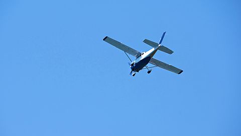 Buyuk Britaniyadagi aviashou chog‘ida samolyot dengizga qulab tushdi