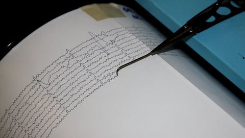 Сибирь олимлари зилзилаларни олдиндан айтиб берадиган ускунани яратди