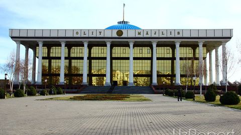 Ўзбекистонда парламент ваколатлари кенгайтирилди