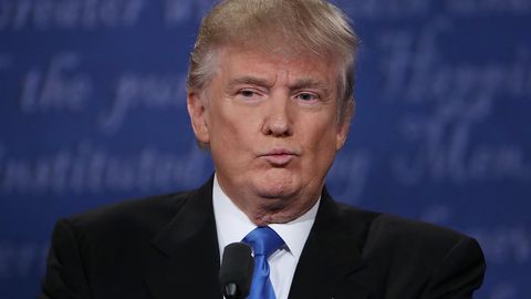 Forbes: Трампнинг бойлиги бир йилда 800 млн долларга камайиб, 3,7 млрд долларни ташкил этди