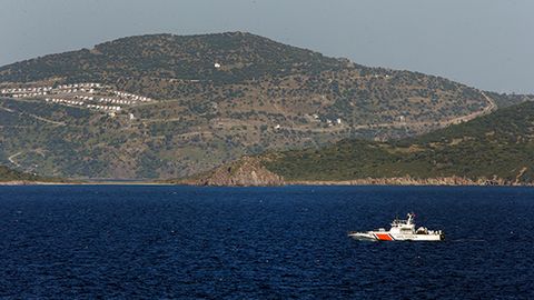 Antaliya qirg‘oqlari yaqinida sayyohlik kemasi ag‘darilib ketdi