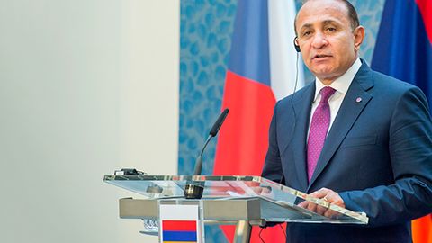 Арманистон бош вазири истеъфога чиқишини маълум қилди