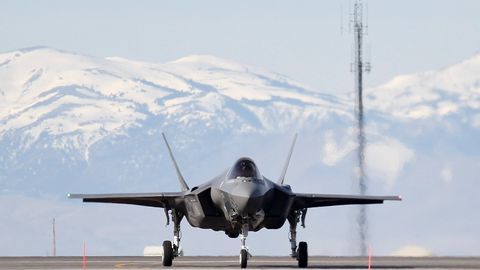 AQShdagi harbiy bazada eng qimmat F-35 qiruvchi samolyoti yonib ketdi