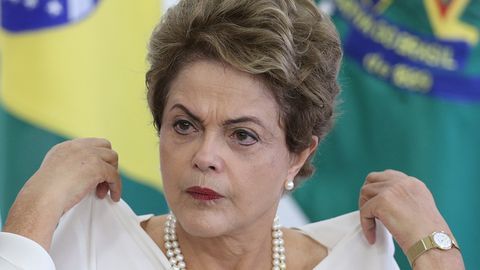 Braziliya sudiga Russeffning davlat xizmatida ishlash huquqini saqlab qolish qarori ustidan allaqachon 10 ta apellyatsiya berildi