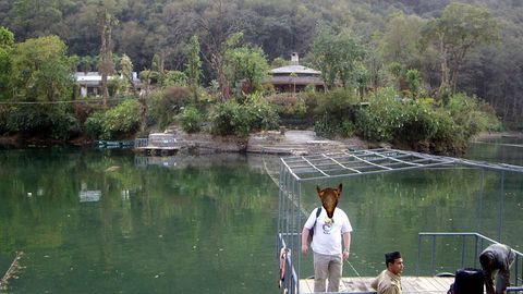 Непалда паром ағдарилиши оқибатида 20 киши бедарак йўқолди