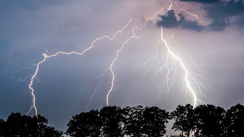 Bangladeshda o‘tgan bir kun davomida yashin urishi oqibatida 18 kishi halok bo‘ldi