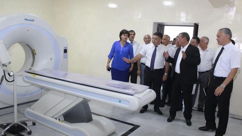 Andijon davlat tibbiyot instituti klinikasiga 4 milliard 195 million so‘mlik zamonaviy tibbiy jihozlar o‘rnatildi
