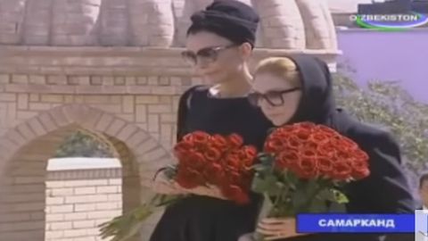 Татьяна Каримова ва Лола Каримова-Тиллаева Ислом Каримовнинг қабрини зиёрат қилди (видео)