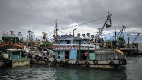 Malayziyada 13 nafar odami bo‘lgan baliqchilik kemasi g‘oyib bo‘ldi