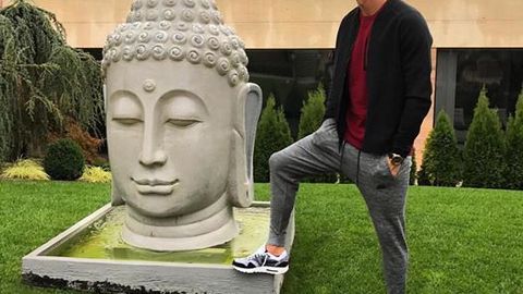 Ronaldu Facebook’dagi sahifasiga yuklagan surati orqali minglab buddaviylarning jahlini chiqardi