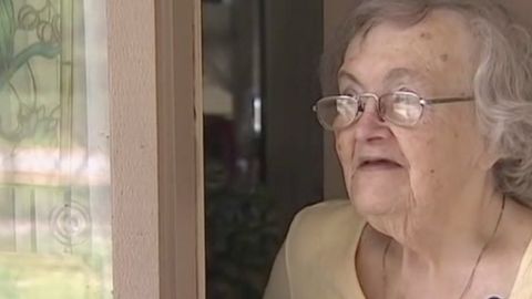 Buvisining sog‘lig‘idan xavotir olgan amerikalik uning uyiga pitssa buyurtirish orqali, ahvolini tekshirdi