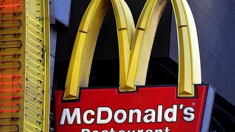 Xitoyda McDonald’s restoranlariga sifatsiz go‘sht yetkazib bergan kompaniyalar 3,6 mln dollar jarimaga tortildi