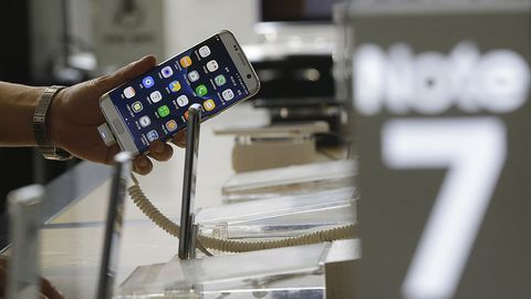 Жанубий Корея расмийлари Galaxy Note 7 смартфонлари хавфсизлиги масаласида текширув бошлади