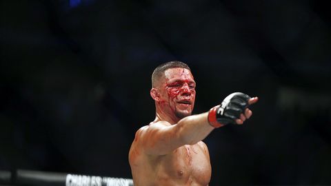 UFC жангчиси Нейт Диас Конор Макгрегорга қарши жангдан сўнг марихуана истеъмол қилгани учун жазоланмайди