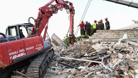 Italiya hukumati zilziladan keyingi qayta tiklash ishlariga 4,5 mlrd yevro sarflaydi