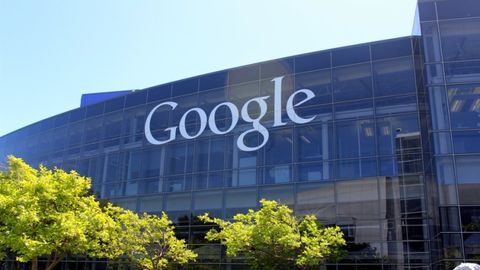 Евроиттифоқ Google’га ўз дастурларини ўрнатгани учун смартфон ишлаб чиқарувчиларига пул тўлашни тақиқлайди
